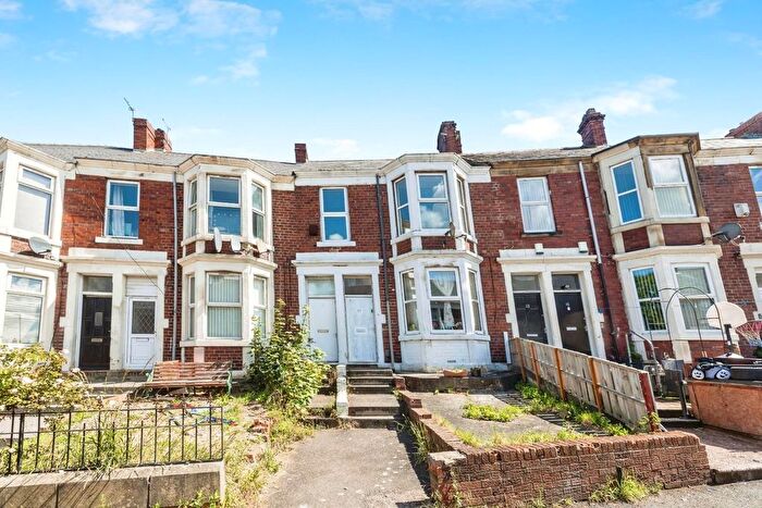 3 Bedroom Flat To Rent In Saltwell Place, Gateshead, NE8