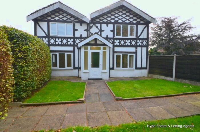 2 Bedroom Terraced House To Rent In Bury Old Road, Whitefield, Manchester, M45