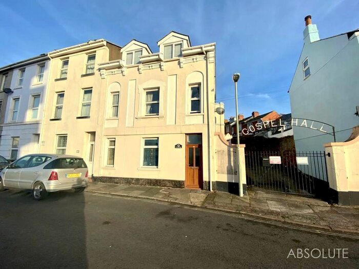 1 Bedroom Flat To Rent In Bitton Park Road, Teignmouth, Devon TQ14