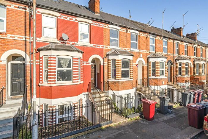 1 Bedroom Apartment To Rent In Battle Street, Reading, RG1