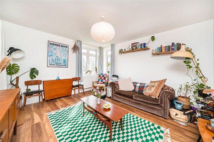 2 Bedroom Flat For Sale In Banister House, Homerton High Street, London, E9