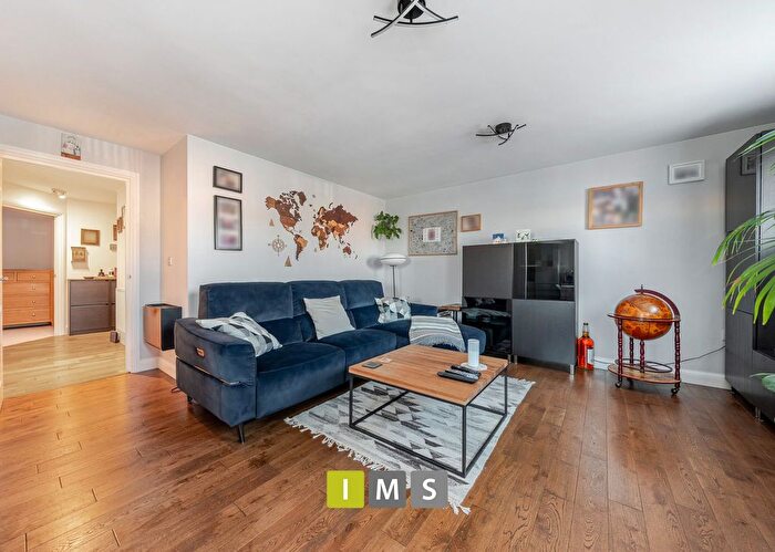 2 Bedroom Flat For Sale In London Road, Bicester, OX26