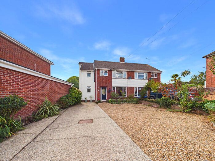 4 Bedroom Semi-Detached House For Sale In Old Swanwick Lane, Lower Swanwick, SO31