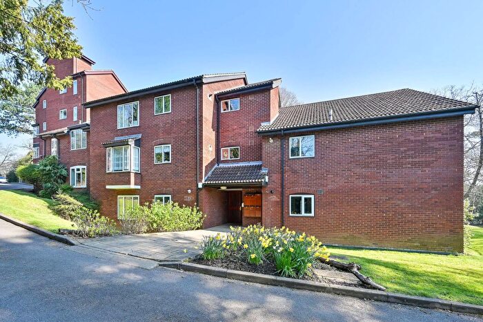 2 Bedroom Flat For Sale In Mount Park Road, Harrow On The Hill, Harrow, HA1