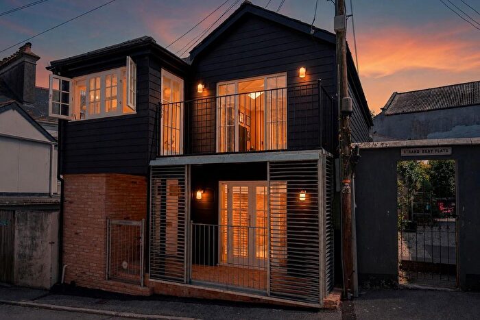 2 Bedroom Detached House For Sale In Fish Strand Hill, Falmouth, TR11