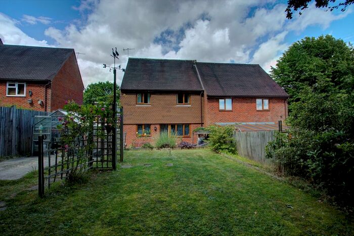 3 Bedroom Semi-Detached House For Sale In Chequers Hill, Bough Beech, Edenbridge, TN8