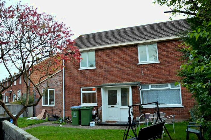 Studio To Rent In Court Close, Aylesbury, HP21