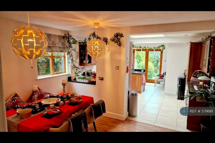 3 Bedroom Semi-Detached House To Rent In The Street, Ewhurst, Cranleigh, GU6