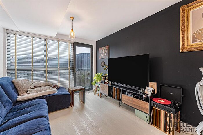 1 Bedroom Flat To Rent In Correli Court, Bermondsey, SE1