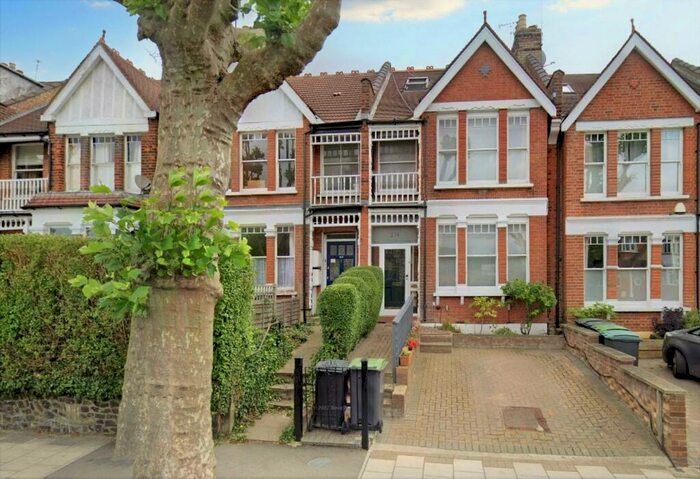 1 Bedroom Ground Flat To Rent In Park Road, London, N8