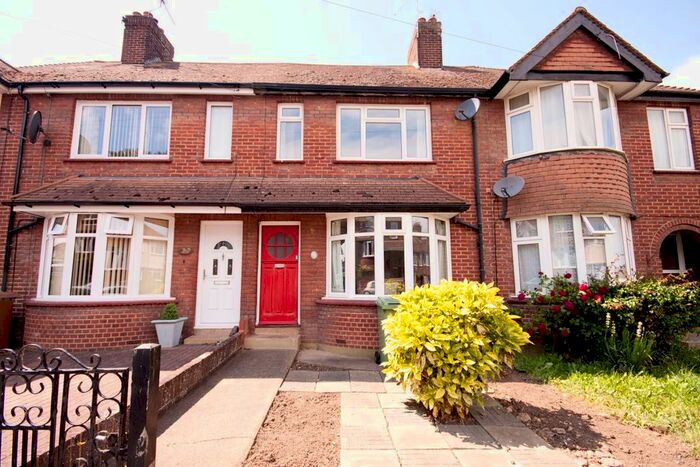 2 Bedroom Property To Rent In Gaze Hill Avenue, Sittingbourne ME10