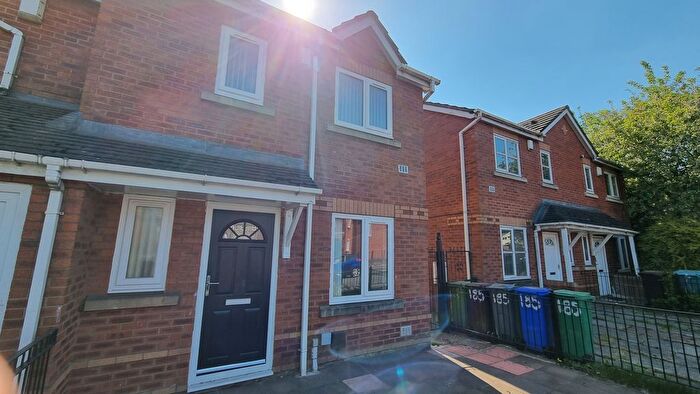 3 Bedroom Property To Rent In Elizabeth Street, Manchester, M8