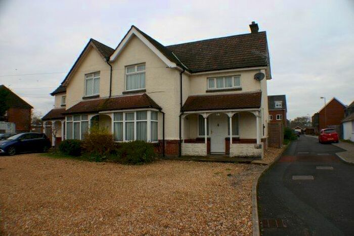 3 Bedroom Property To Rent In North East Road, Southampton SO19