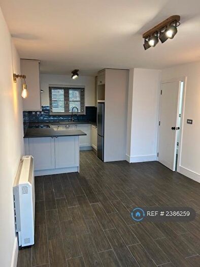 1 Bedroom Flat To Rent In Plymouth Wharf, London, E14