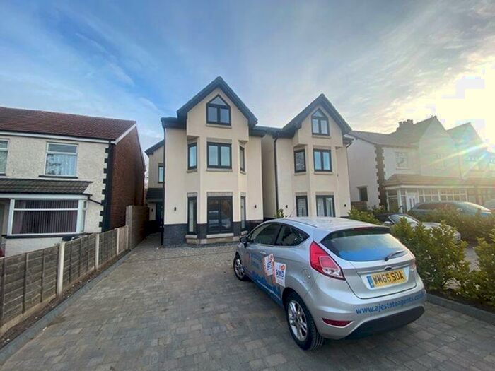 4 Bedroom Detached House To Rent In Southport Road, Scarisbrick, Southport, Lancashire, PR8
