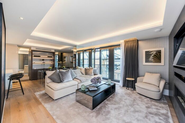 2 Bedroom Flat To Rent In Kensington Gardens Square, London, W2