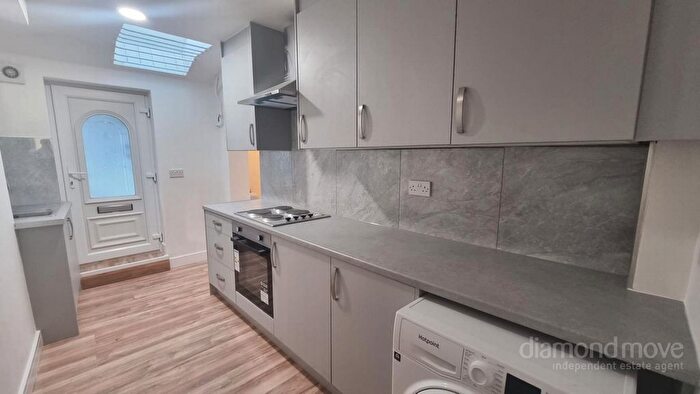 1 Bedroom Flat To Rent In High Street, Iver, SL0