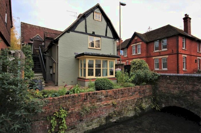 1 Bedroom Flat To Rent In Mill Street, Wantage, Oxfordshire, OX12