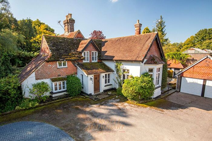 5 Bedroom Detached House For Sale In Rusper Road, Ifield, RH11