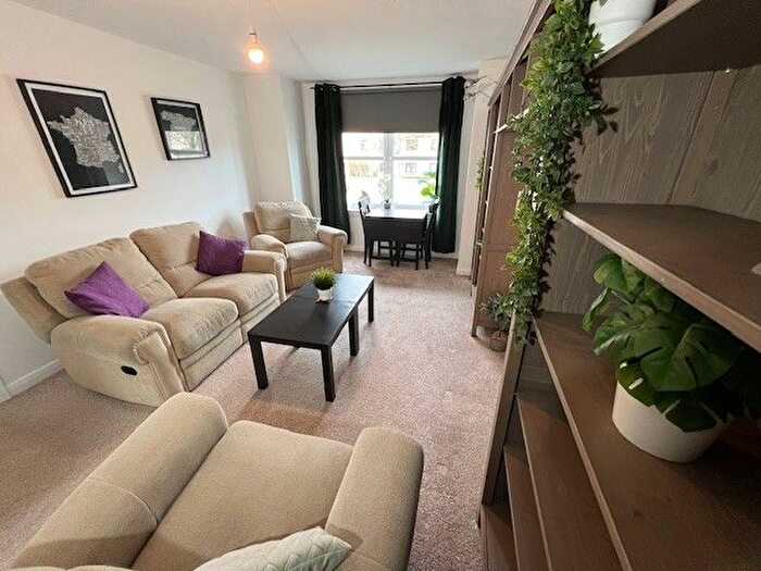 2 Bedroom Flat To Rent In Great Northern Road, Aberdeen, AB24