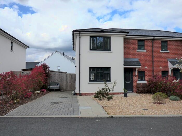 3 Bedroom Semi-Detached House To Rent In Sadler Green, Bovey Tracey, Newton Abbot, TQ13