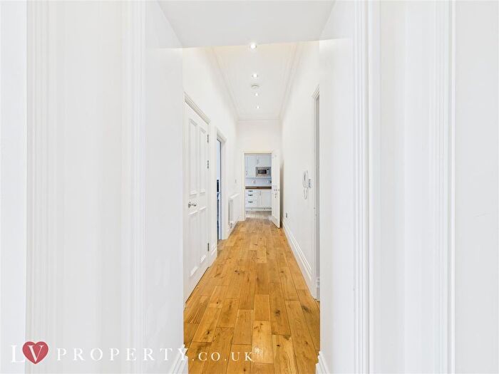 1 Bedroom Flat For Sale In Mint Drive, Hockley, Birmingham, B18