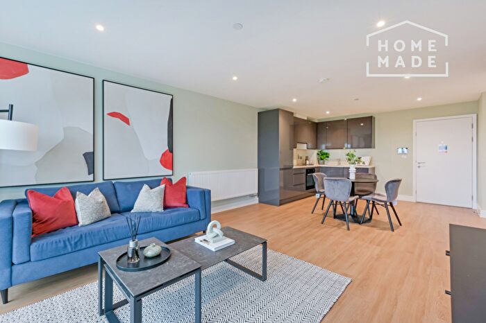 1 Bedroom Flat To Rent In Enigma Square, MK9