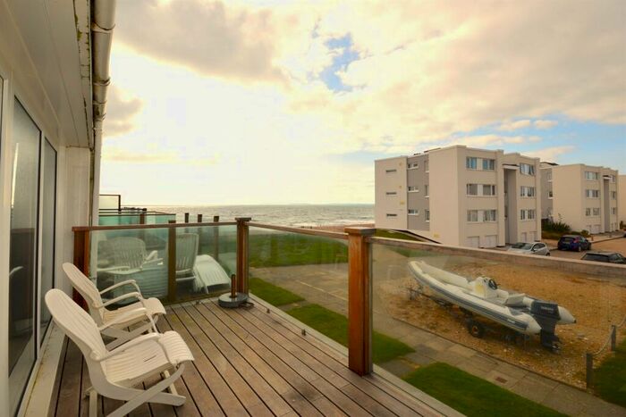 3 Bedroom Terraced House To Rent In Marineside, Bracklesham Bay, Chichester, PO20