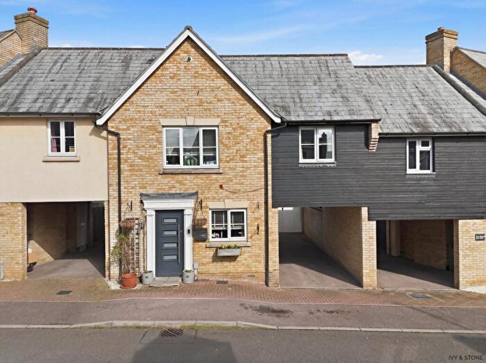 3 Bedroom Semi-Detached House For Sale In Flitch Green, Dunmow, Essex, CM6