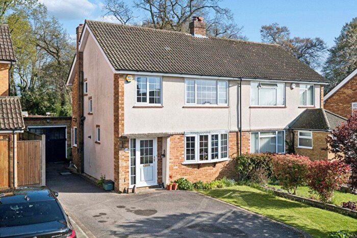 3 Bedroom Semi-Detached House For Sale In The Ridgeway, Marlow, Buckinghamshire, SL7