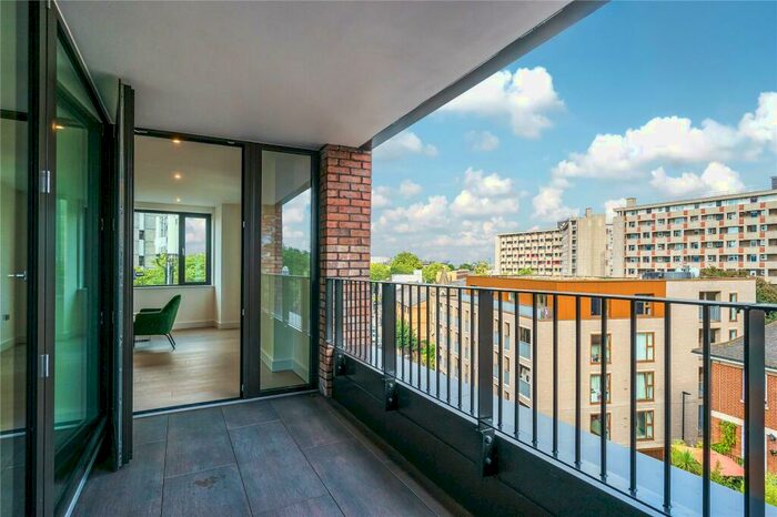 2 Bedroom Apartment To Rent In Rosewood Building, Cremer Street, Shoreditch, London, E2