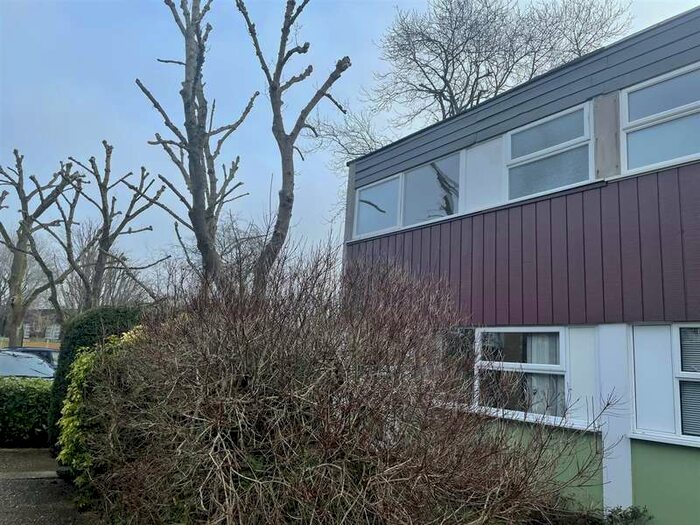 3 Bedroom End Of Terrace House To Rent In New Ash Green, Longfield, Kent, DA3