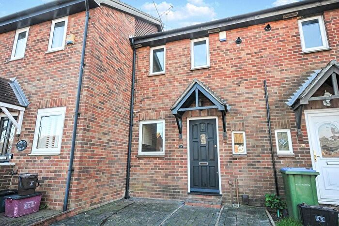 2 Bedroom Terraced House To Rent In Ashurst Close, Crayford, Dartford, DA1