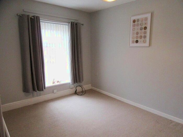 1 Bedroom Flat To Rent In Bryn Road, Loughor, Swansea., SA4