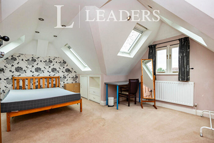 1 Bedroom Semi-Detached House To Rent In Weston Road, GU2