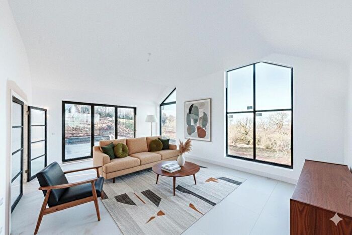 4 Bedroom Property For Sale In Long Lane, Bristol, BS48