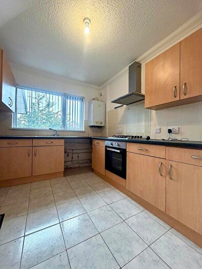 3 Bedroom Flat To Rent In Downton Grange, New Road, Cardiff, CF3