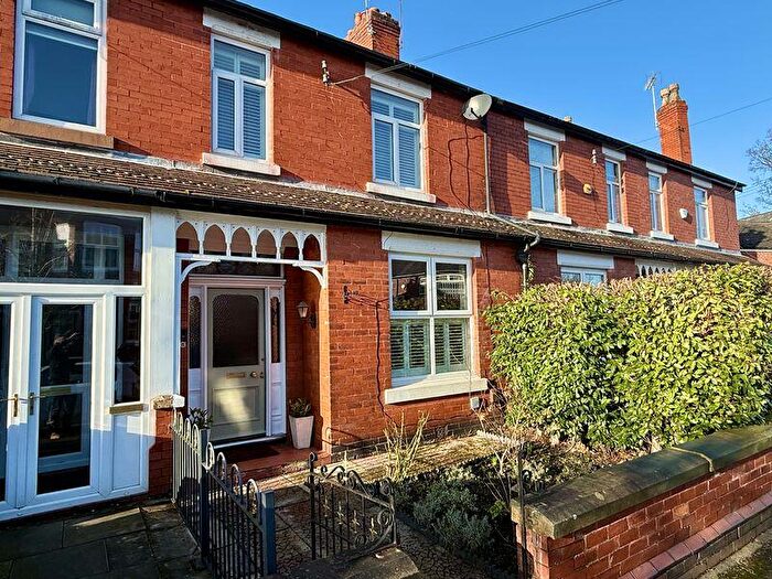 3 Bedroom Terraced House For Sale In Lyme Grove, Stockport, SK6