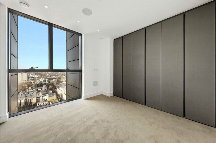 2 Bedroom Flat To Rent In Carrara Tower, London, EC1V