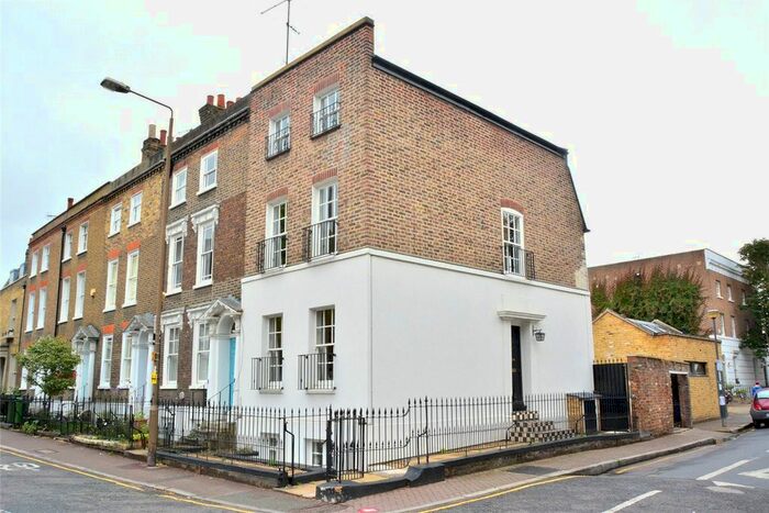 3 Bedroom End Terrace House To Rent In Royal Hill, London, London, SE10