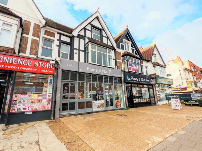 4 Bedroom Maisonette To Rent In Boundary Road, Hove, BN41