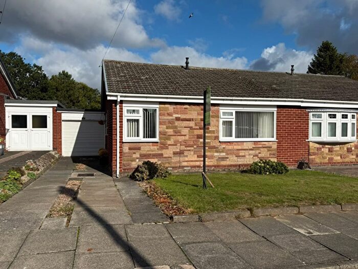 2 Bedroom Semi-Detached Bungalow For Sale In Ancaster Road, Whickham, NE16