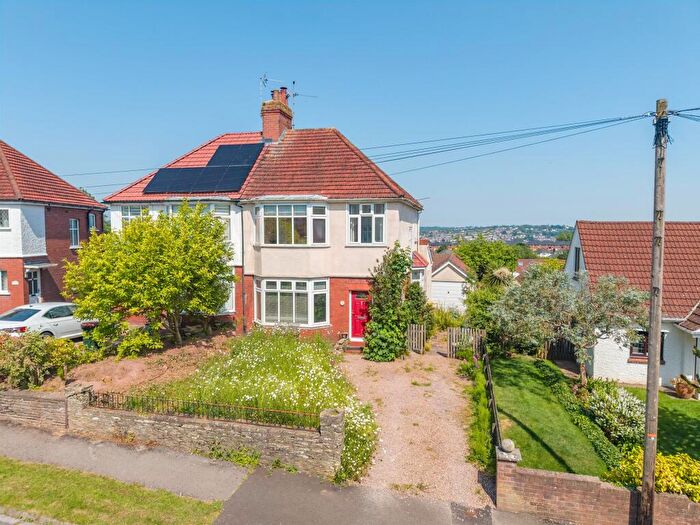 3 Bedroom Detached House For Sale In Allt-yr-yn Close, Newport, NP20