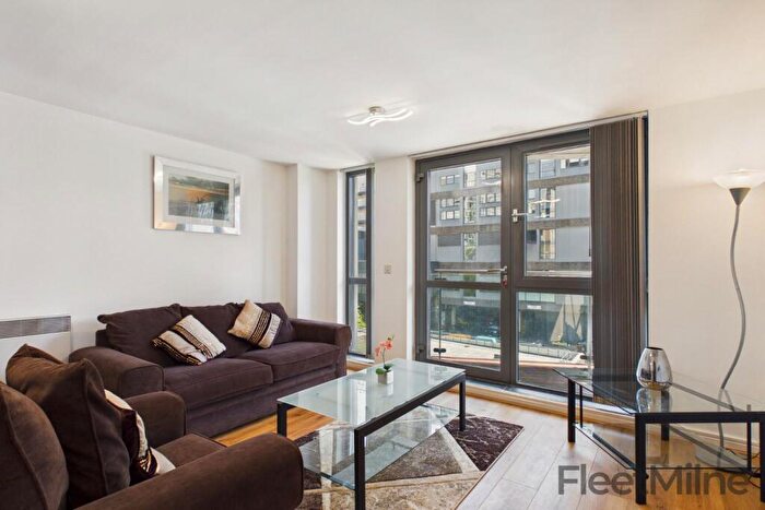 1 Bedroom Apartment To Rent In Centenary Plaza, Holliday Street, Birmingham, B1