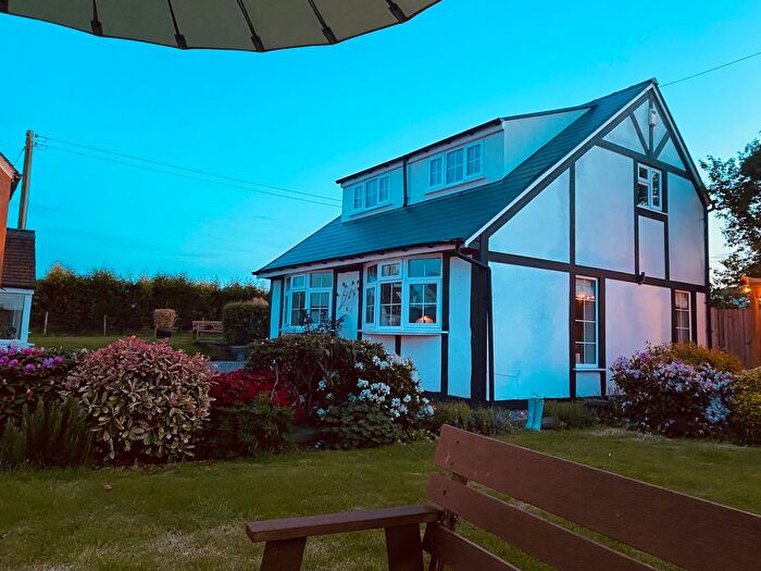 2 Bedroom Property To Rent In Lichfield Road, Rugeley, WS15