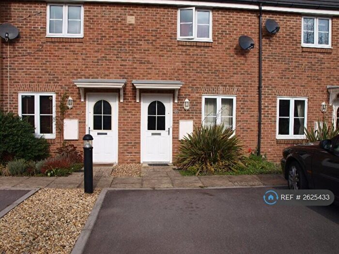 2 Bedroom Terraced House To Rent In Angus Close, Winnersh, RG41