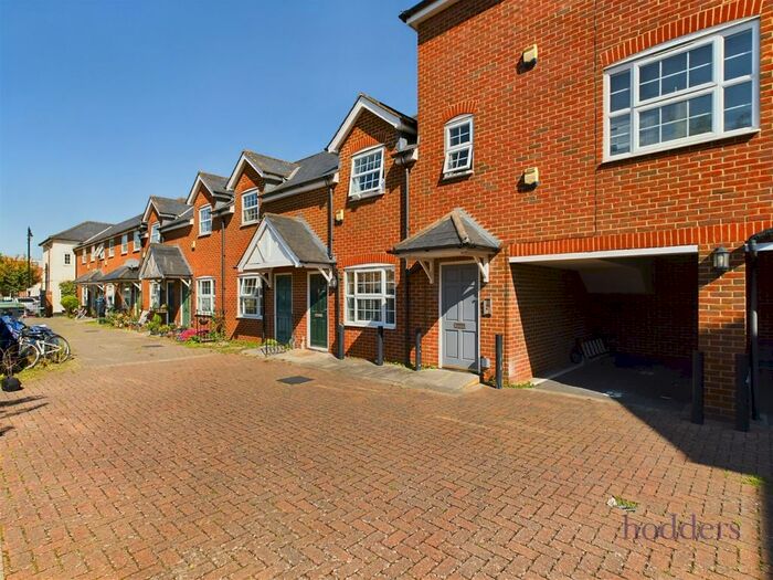 1 Bedroom Studio To Rent In Priory Mews, Guildford Street, Chertsey, Surrey, KT16