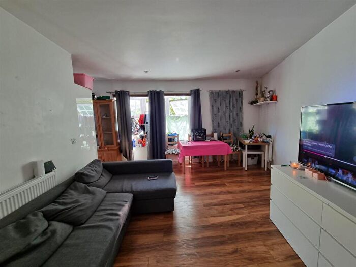 1 Bedroom Flat To Rent In Heath Road, Thornton Heath, CR7