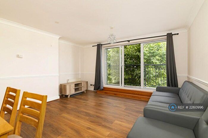 1 Bedroom Flat To Rent In Susan Constant Court, London, E14