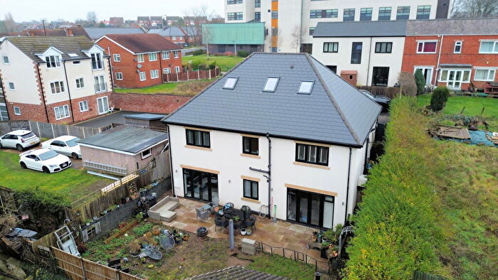 4 Bedroom Detached House For Sale In Worksop Road, Swallownest, Sheffield, S26